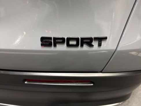 Certified 2024 Honda HR-V Sport image 5