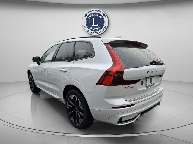 Certified 2026 Volvo XC60 B5 Plus AWD/4WD image 2