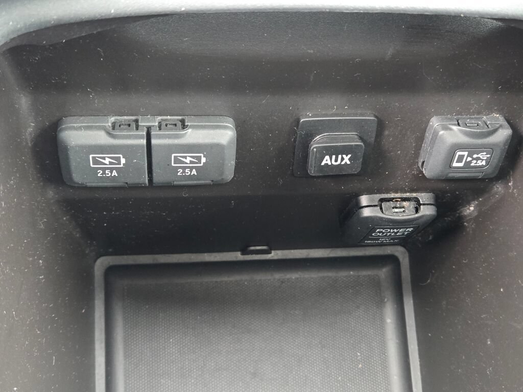 Used 2020 Acura MDX w/ Technology Package AWD/4WD image 33