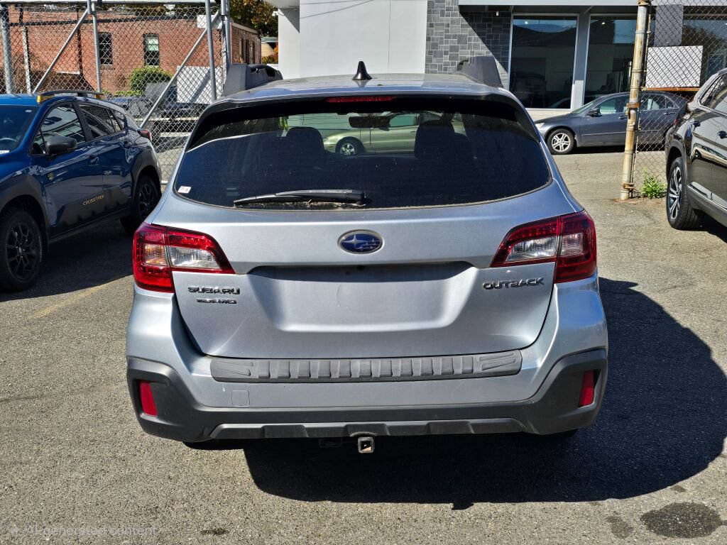 Used 2019 Subaru Outback 2.5i Premium AWD/4WD image 4