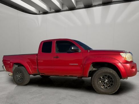 Used 2010 Toyota Tacoma 4x4 Access Cab image 4