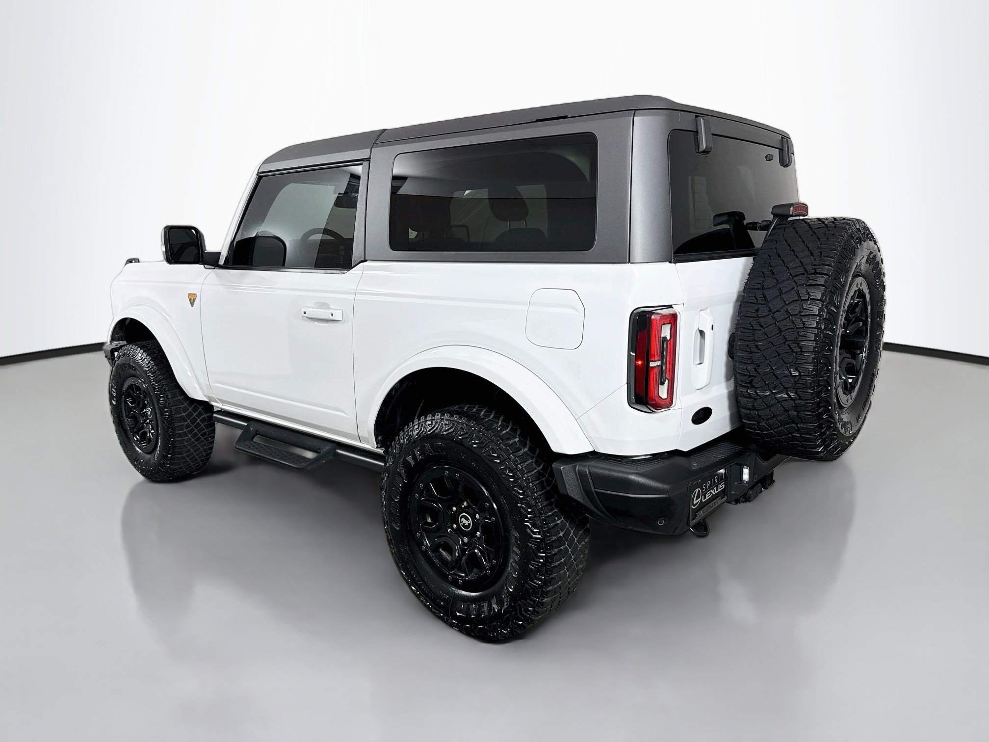 Used 2023 Ford Bronco Badlands AWD/4WD image 5