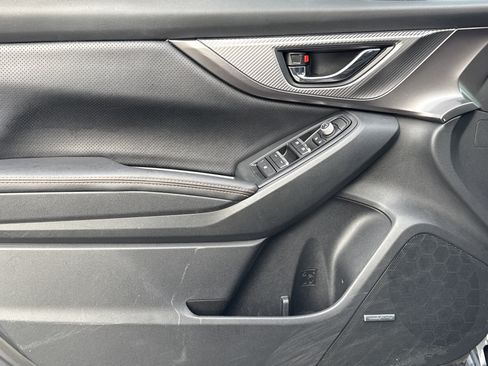 Used 2022 Subaru Crosstrek 2.5i Limited w/ Moonroof Package 2 image 14