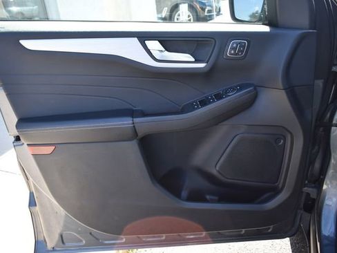 Used 2024 Ford Escape Platinum AWD/4WD image 18