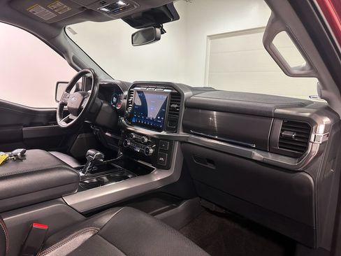 Used 2022 Ford F150 Lariat w/ Equipment Group 502A High AWD/4WD image 17