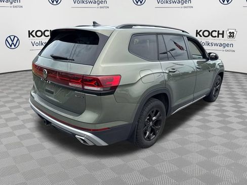 Used 2024 Volkswagen Atlas Peak Edition SE AWD/4WD image 8