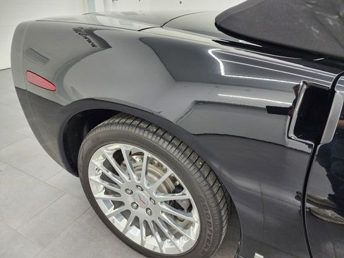 Used 2007 Chevrolet Corvette Convertible w/ Preferred Equipment Group image 53