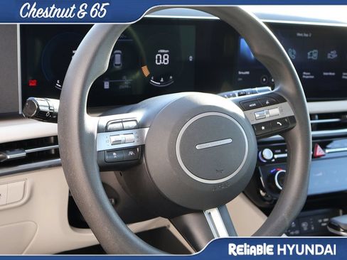Certified 2025 Hyundai Tucson SEL FWD image 25