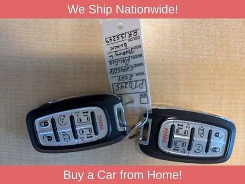 Used 2024 Chrysler Pacifica Touring-L FWD image 30