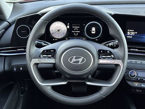 New 2026 Hyundai Elantra Limited FWD image 23