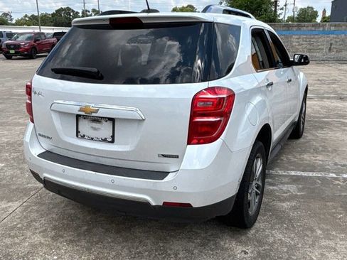Used 2017 Chevrolet Equinox Premier w/ Enhanced Convenience Package FWD image 5