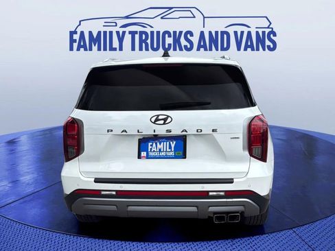 Used 2023 Hyundai Palisade SEL w/ Cargo Package AWD/4WD image 4