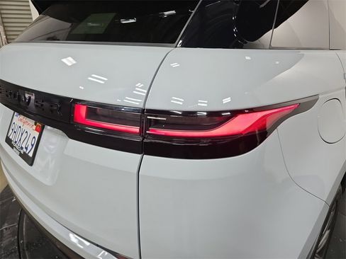 Used 2024 Land Rover Range Rover Evoque S image 30