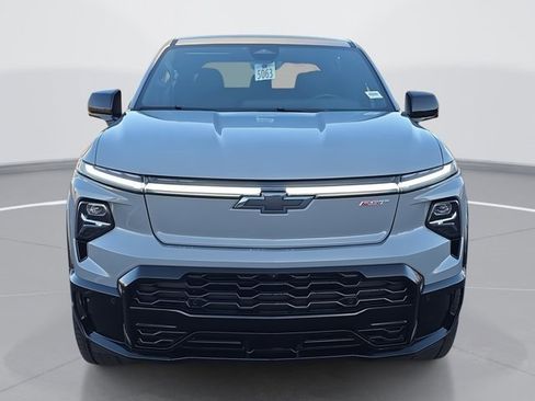 Used 2025 Chevrolet Silverado EV RST image 8
