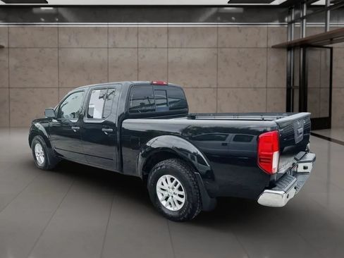 Used 2018 Nissan Frontier SV RWD image 7