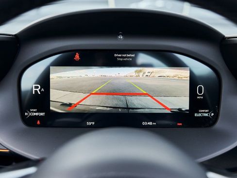 Used 2025 McLaren Artura Spider RWD image 68
