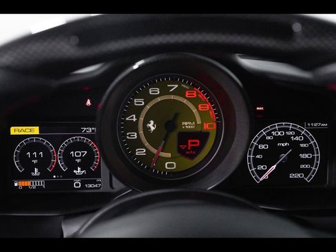 Used 2017 Ferrari 488 GTB RWD image 16