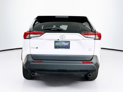 Used 2025 Toyota RAV4 LE image 7