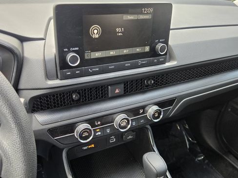 Used 2025 Honda CR-V LX image 19