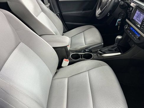 Used 2016 Toyota Corolla LE FWD image 17
