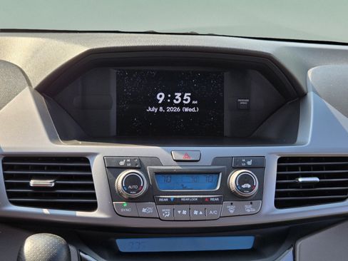 Used 2012 Honda Odyssey Touring image 19
