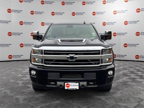 Used 2018 Chevrolet Silverado 2500 High Country w/ Duramax Plus Package image 8