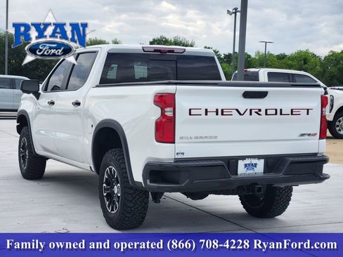 Used 2024 Chevrolet Silverado 1500 ZR2 w/ Technology Package image 4