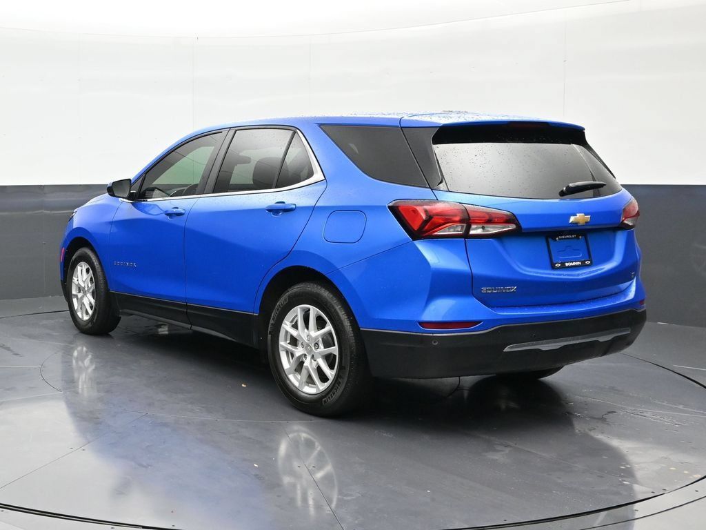 Used 2024 Chevrolet Equinox LT FWD image 3