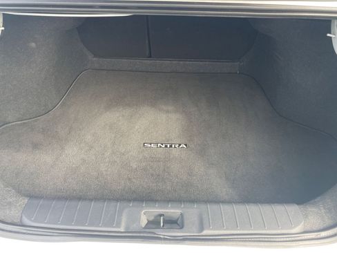 Used 2025 Nissan Sentra SV image 29