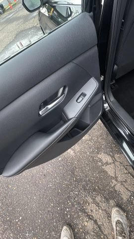 Used 2023 Nissan Sentra SV FWD image 14