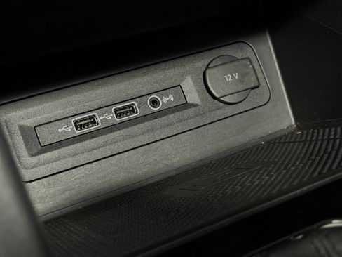 Used 2020 Volkswagen Atlas Cross Sport SEL Premium R-Line image 38