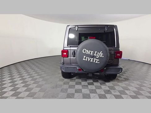 Used 2021 Jeep Wrangler Unlimited Sahara AWD/4WD image 41