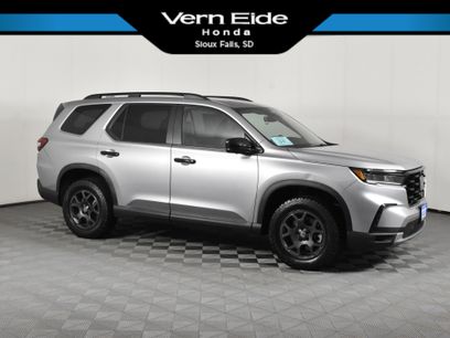 Certified 2025 Honda Pilot TrailSport