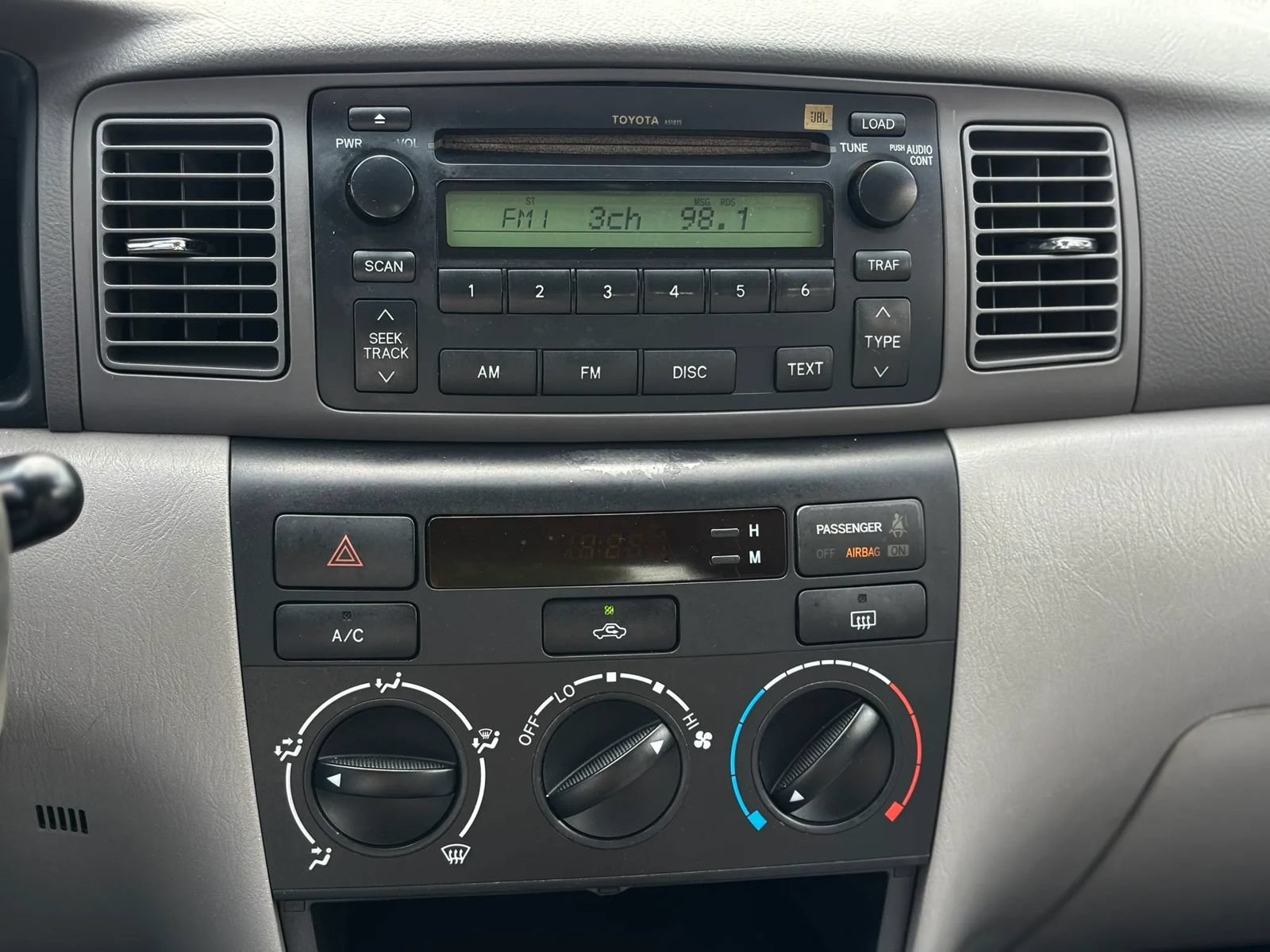 Used 2005 Toyota Corolla LE w/ JBL Value Pkg FWD image 19