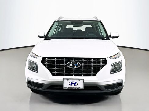 New 2026 Hyundai Venue SEL FWD image 2