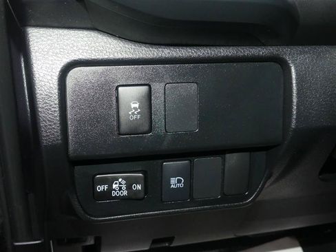 Used 2021 Toyota Tacoma SR AWD/4WD image 27