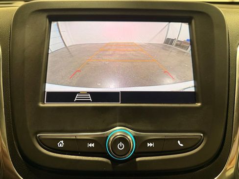 Used 2024 Chevrolet Equinox LS w/ LS Convenience Package image 21