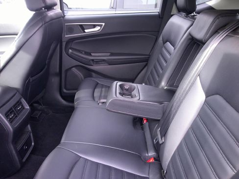 Certified 2024 Ford Edge SEL image 10