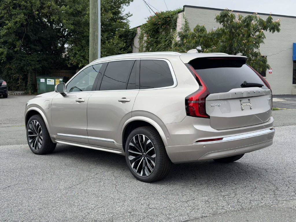 New 2026 Volvo XC90 T8 Plus w/ Protection Package AWD/4WD image 21