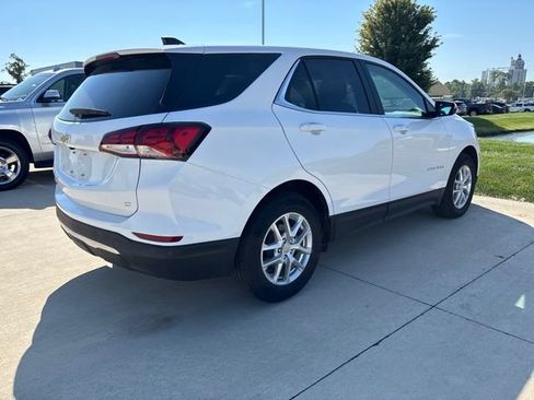 Used 2024 Chevrolet Equinox LT FWD image 6