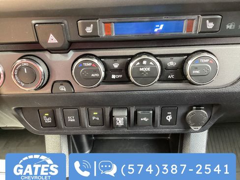 Used 2022 Toyota Tacoma TRD Sport w/ TRD Premium Sport Package image 23