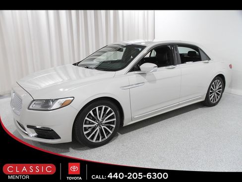 Used 2020 Lincoln Continental AWD w/ Premium Package image 3