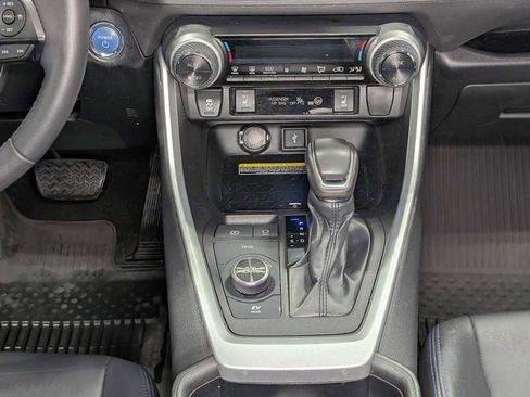 Used 2020 Toyota RAV4 XSE image 21