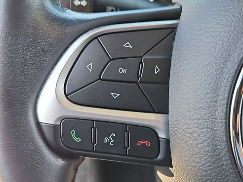 Used 2018 Jeep Compass Limited w/ Navigation Group FWD image 23