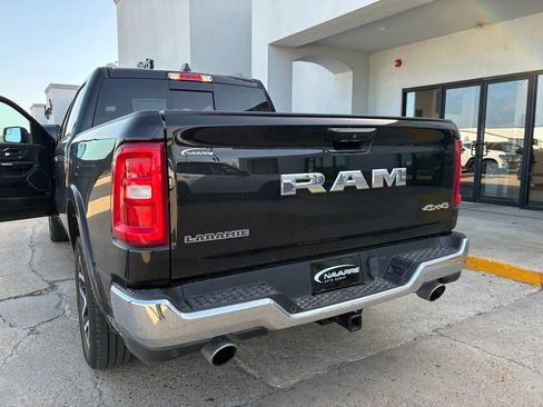 Used 2025 RAM 1500 Laramie AWD/4WD image 12