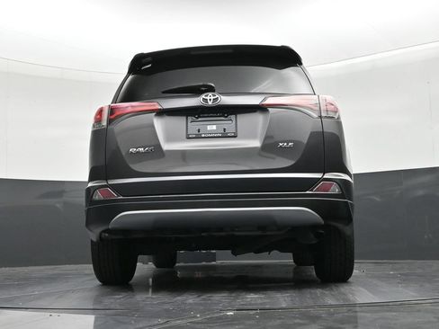 Used 2017 Toyota RAV4 XLE FWD image 24
