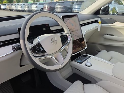 New 2025 Volvo EX90 Ultra w/ Protection Package Premier image 7