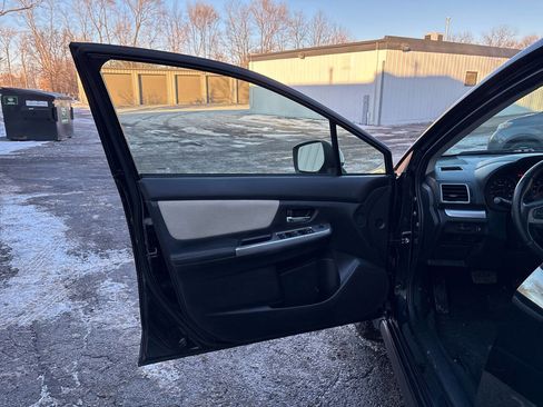 Used 2017 Subaru Crosstrek 2.0i Premium w/ Popular Package #1 image 21