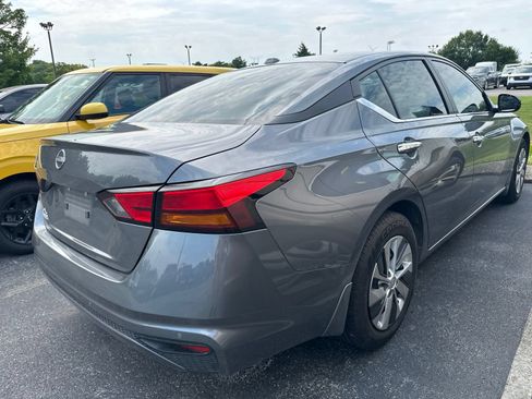 Used 2025 Nissan Altima 2.5 S FWD image 4