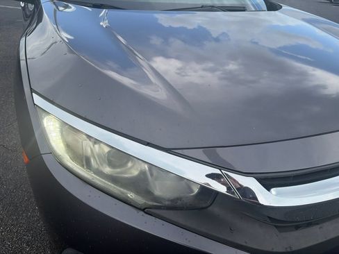 Used 2016 Honda Civic EX image 19